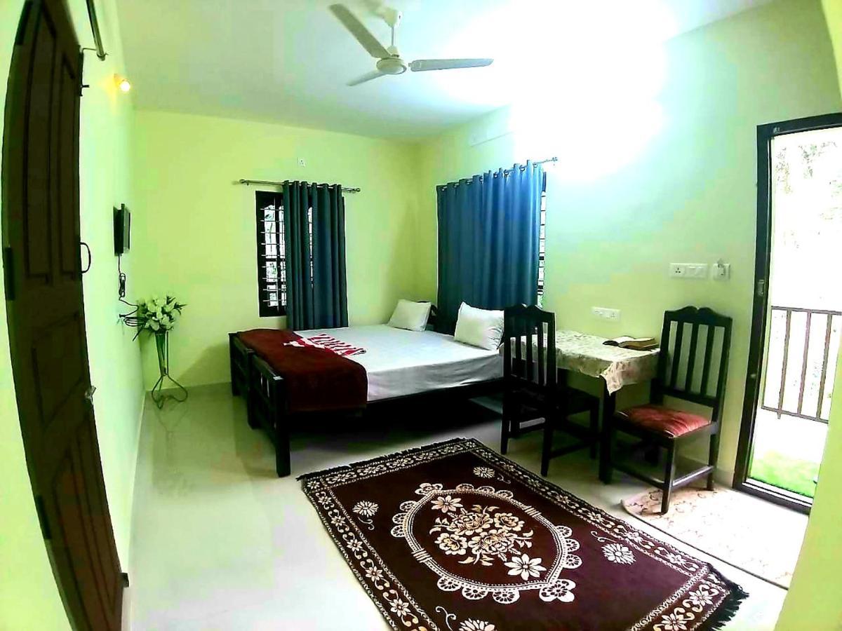 Dean Dale Cottages Thekkady Szoba fotó